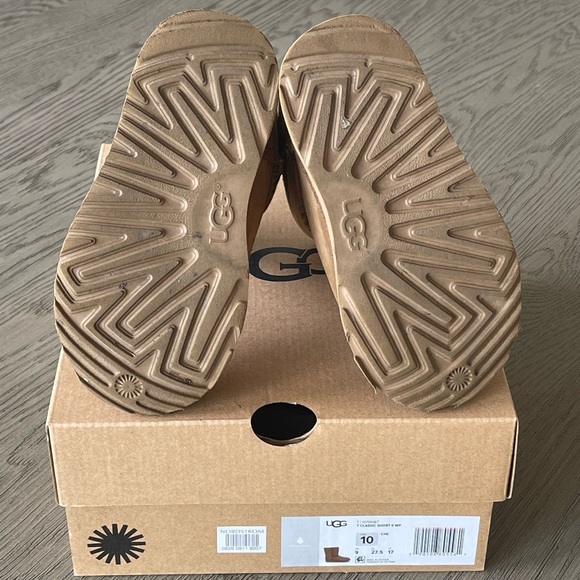 UGG Classic Short II Waterproof Boot~ size 10 Kids - Picture 5 of 9